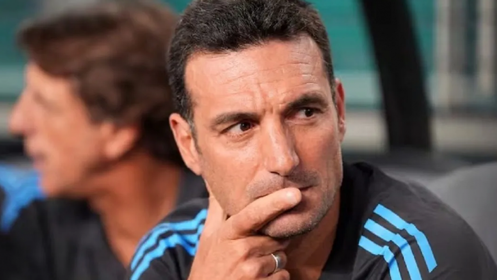  Lionel Scaloni adelant� la lista de los 26 seleccionados para la defensa del t�tulo mundial.
