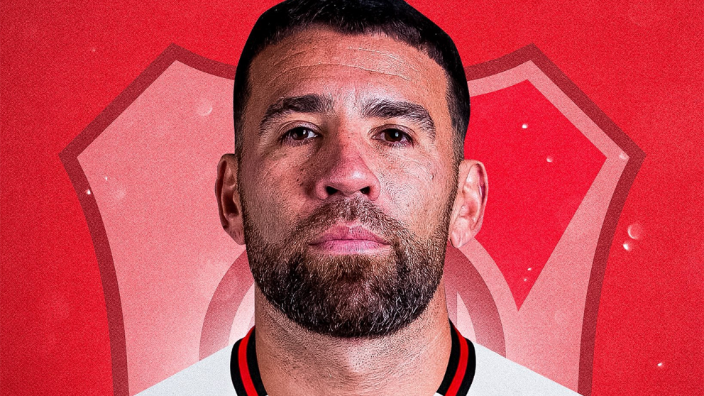 Otamendi llega libre del Benfica y se suma como el gran refuerzo de River de cara al segundo semestre.