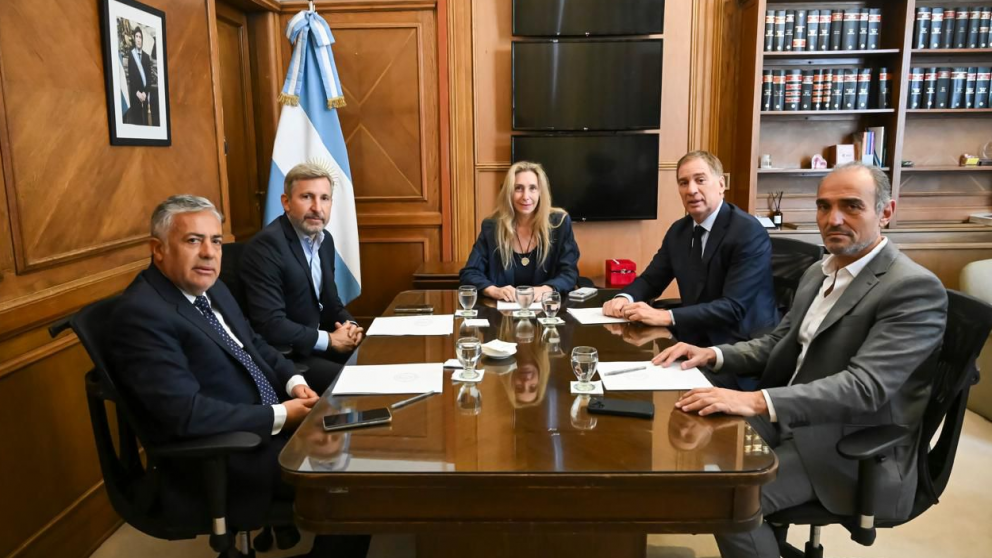 La interna en la mesa pol�tica de Milei abre un escenario de negociaci�n clave para Alfredo Cornejo y Mendoza
