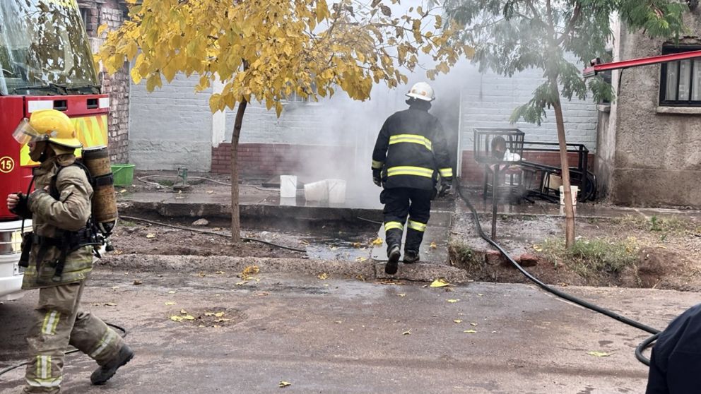 Incendio en una vivienda de Guaymallén: cuatro personas fueron hospitalizadas