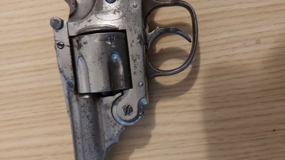 Detuvieron a un joven armado durante un patrullaje preventivo en el barrio La Gloria