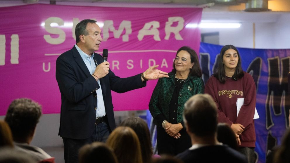 Gabriel Fidel cerr� su campa�a y prometi� devolverle el liderazgo a la UNCuyo