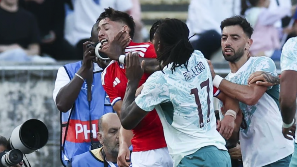 Empujones y expulsados en la victoria de Portugal ante Chile en el Amistoso Internacional