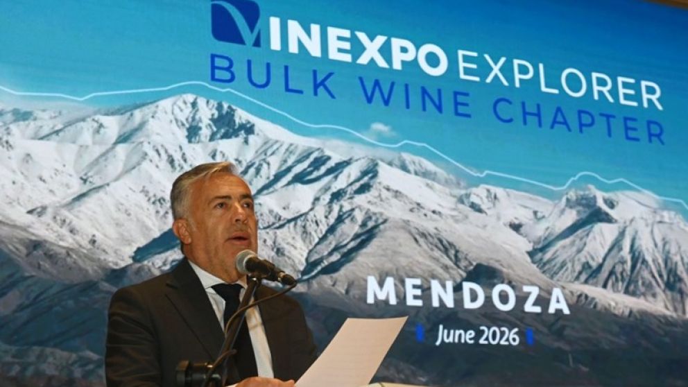 Cornejo encabez� la apertura de Vinexpo Explorer Mendoza 2026: The Bulk Chapter, el primer encuentro mundial dedicado al vino a granel