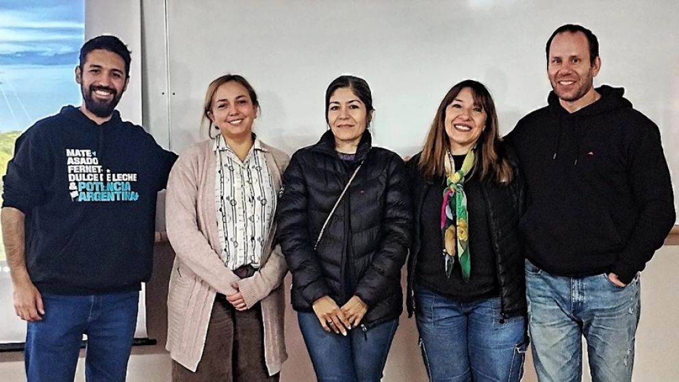 La foto que La Libertad Avanza no quería ver: Gómez muestra los dientes y La Libertad Avanza empieza a distanciarse de Cornejo