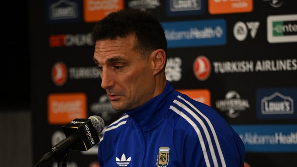 Scaloni debe cubrir el lugar de Balerdi antes del debut ante Argelia el 16 de junio.