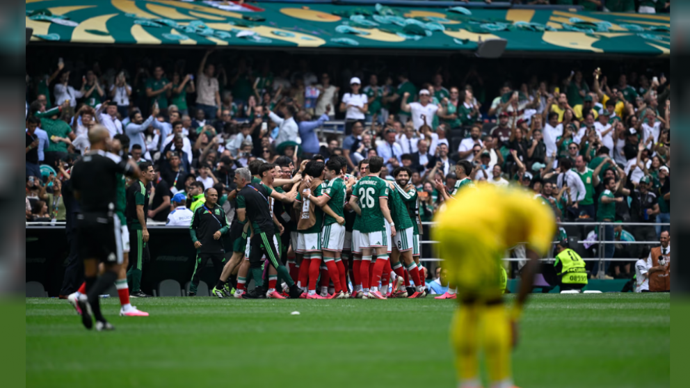M�xico se hizo fuerte en el Azteca y derrot� por 2 a 0 a Sud�frica en el arranque de la Copa del Mundo 