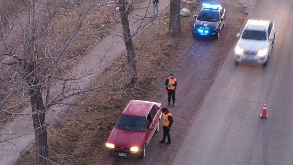 La Polic�a realiz� controles preventivos con apoyo de drones en San Carlos: 4 aprehendidos