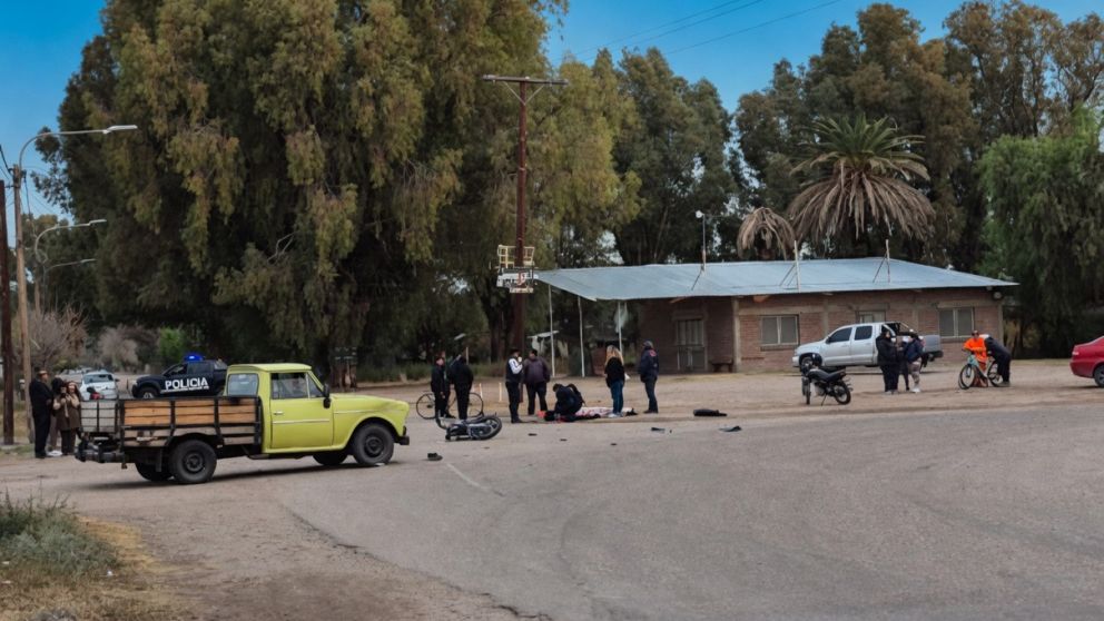 Dos personas resultaron heridas tras un violento choque frontal en San Rafael