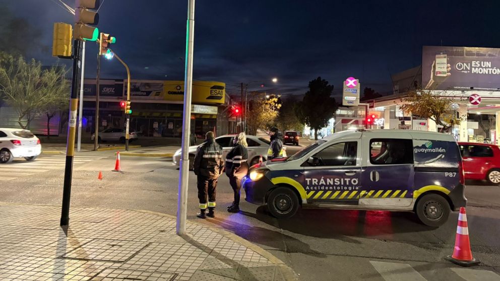Un motociclista borracho provoc� un choque en Guaymall�n: dio 1,67 gramos de alcohol en sangre