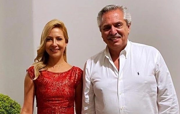 Alberto Fernández junto a Fabiola Yañez