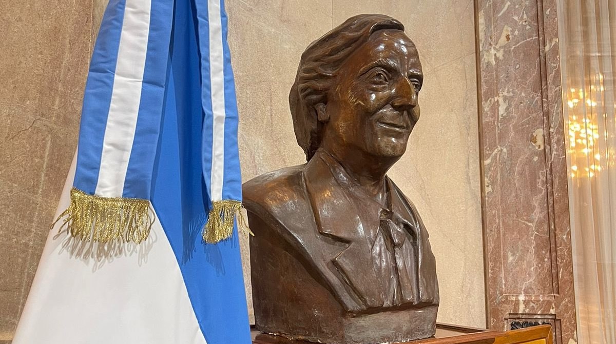 Busto Néstor Kirchner